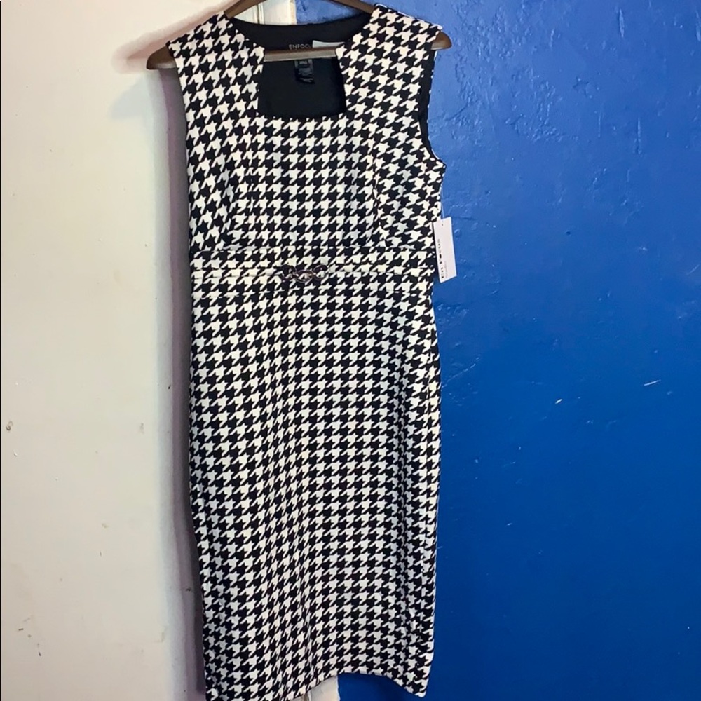 En Focus Studio Black and white pattern midi dress